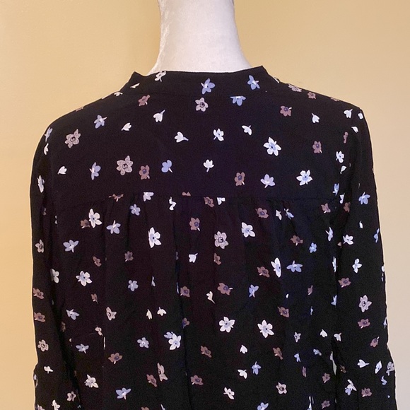 COPY - LOFT blouse - Picture 8 of 13